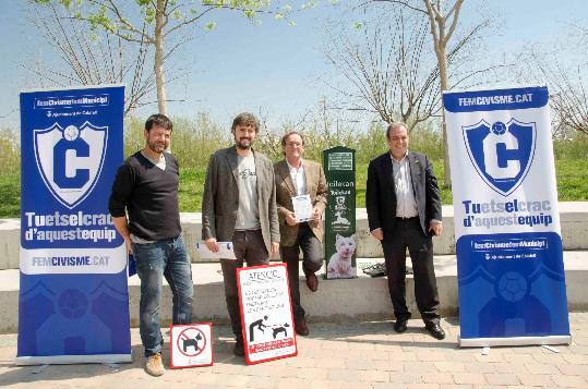Ajuntament de Calafell. Calafell inicia una campanya per conscienciar sobre la tinença danimals