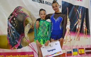 Eix. Chiara Marini i Júlia Mussons