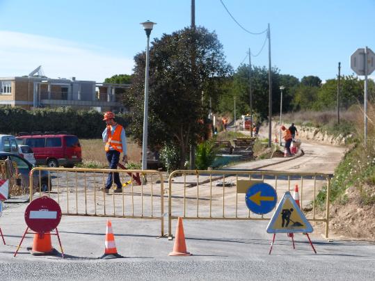 Ajuntament de Calafell. Comencen les millores en lenllumenat de Calafell