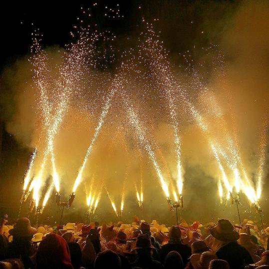 Ajuntament de Vilanova. Correfoc 2014