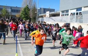 Cursa solidària a l'escola Ull de Vent de la Bisbal del Penedès