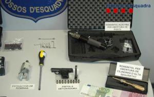 Desarticulat un grup criminal que havia comès nou robatoris en empreses