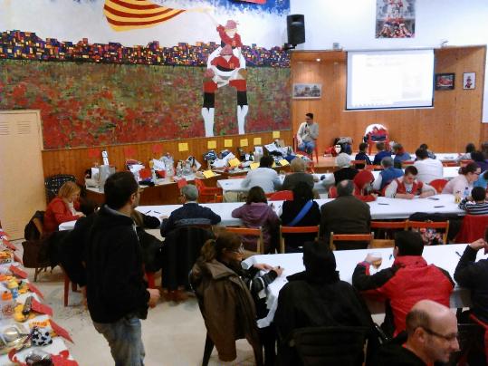 Xicots de Vilafranca. El Bingo dels Xicots recull més de 600 euros per al Rebost Solidari