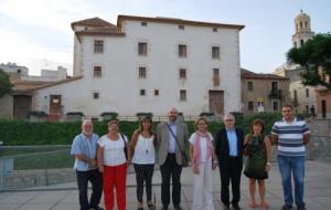 Ajuntament de Cubelles. El cap de lSPAL de la Diputació de Barcelona presenta el projecte dobres del Castell