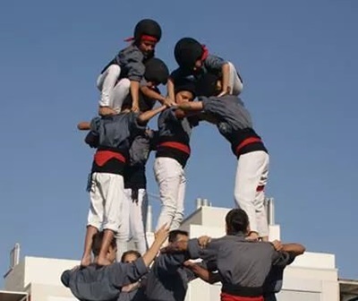 Castellers de Roquetes. El Castellers de les Roquetes fan la seva millor actuació per festa major