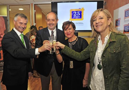 Gestingral. El conseller Felip Puig felicita Gestingral pel seu 25è aniversari en un acte multitudinari a Vilanova