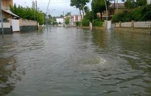 Els barris marítims s'han trobat inundats després del xàfeg que ha caigut