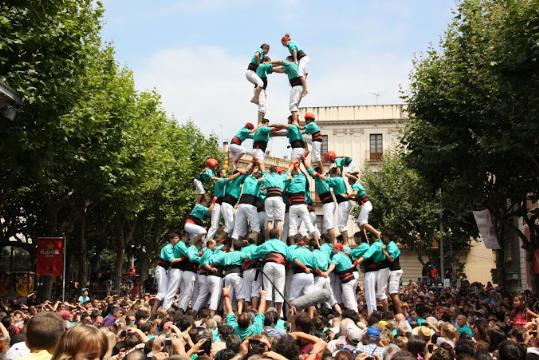 Castellers de Vilafranca. Els Castellers de Vilafranca a la Diada de les Santes