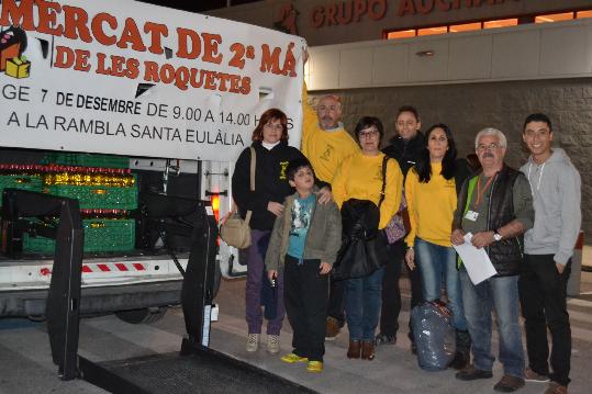 Ajt Sant Pere de Ribes. Els Petits Diabòlics fan una donació al banc aliments