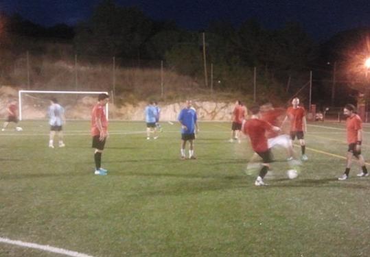 Eix. Entrenament de l'equip de futbol 7 del Nova Olivella