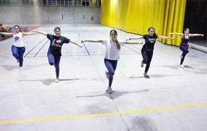Eix. Entrenament de les cheerleagles
