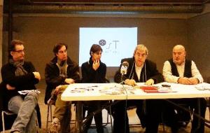 Ajuntament de Vilafranca. Es presenta un desplegable que recull loferta expositiva de Vilafranca del Penedès
