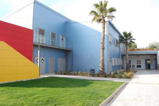 Eix. Escola Teresina Martorell
