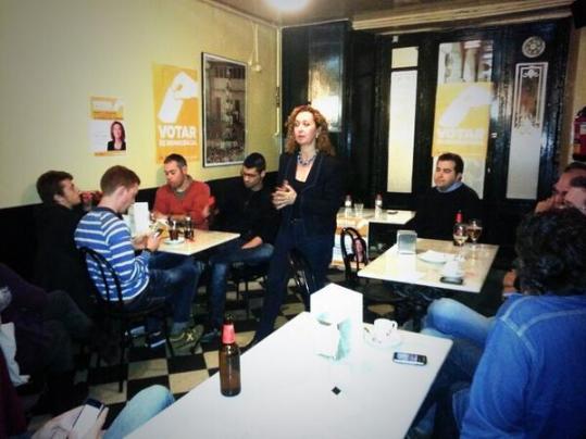 ERC. Ester Capella, senadora a Madrid, a la tertúlia que va fer al Cafè-El Coro