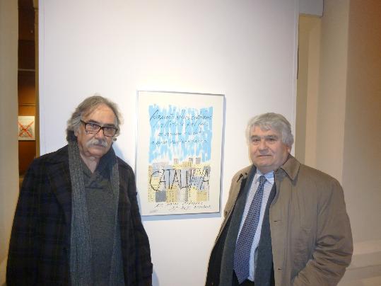 Isidre Roset. Ferran i Pere Baltà davant de l'obra que ha dedicat a Paco Candel