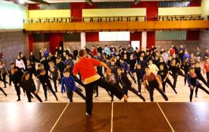 EIX. Five days to dance