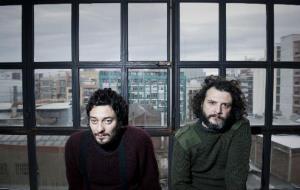 EIX. Folk darrel amb Isaac Ulam i Jose Domingo
