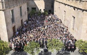 Generalitat de Catalunya. Fotografia de grup al Pati dels Tarongers