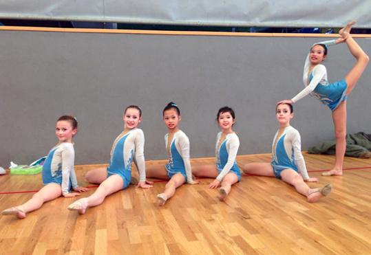 Eix. Gimnastes del Club Rítmica Sant Sadurní