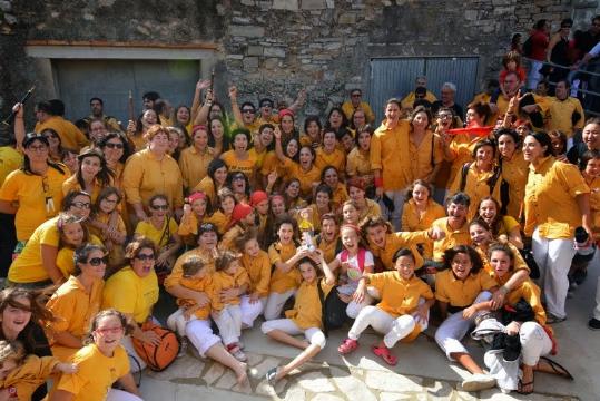 Maite Gomà. Grup de castells femenins de cap a peus a Bellprat
