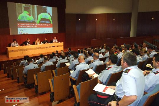 Mossos d'Esquadra. III Jornada de treball Policia de Catalunya de la comarca del Garraf 2014