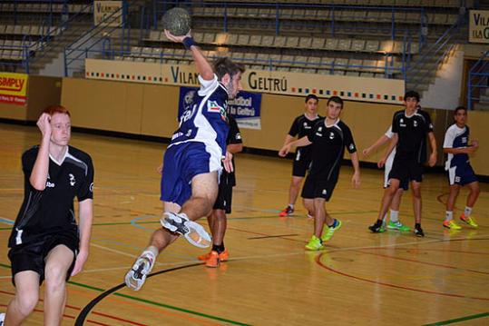 Eix. Imatge del partit del Juvenil Masculí del Hipersimply CHVNG