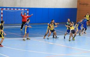 Eix. Imatge del partit del sènior del CHVNG