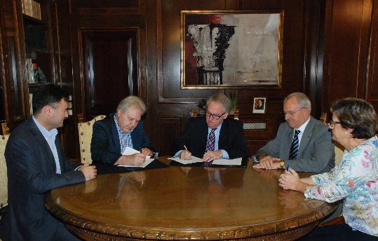 Diputació Tarragona. La Diputació de Tarragona impulsa les activitats de la Lira Vendrellenca 