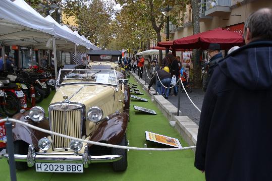 La Fira de Novembre arriba als 25 anys des de la seva recuperació i estrena Saló del Carnaval. Ajuntament de Vilanova