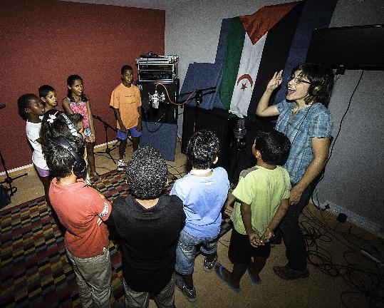 ACAPS Wilaia Alt Penedès . L'ACAPS Wilaia Alt Penedès està produint  un CD, en el marc del projecte de sensibilització Essències de llibertat  Canço