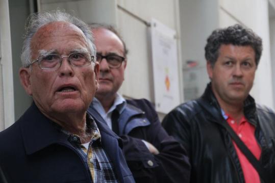 Ajuntament de Sitges. LAjuntament recupera la memòria històrica amb una placa a la Casa del Poble