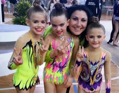 Eix. Les gimnastes de l'Associació Rítmica Penedès