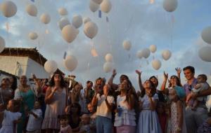 Ajuntament de Sitges. Les Vinyet llancen el seu desig al món