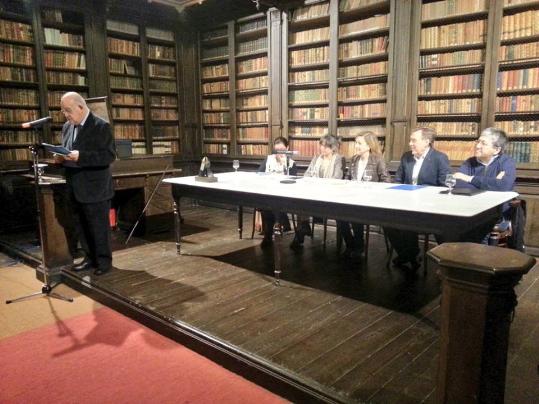 Ajuntament de Vilanova. Lliurament de la Medalla de la Ciutat a l'historiador vilanoví Francesc Xavier Puig Rovira