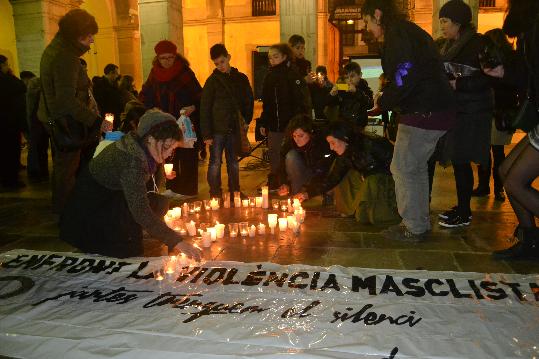 EIX. Manifestació silenciosa en contra de la violència de gènere