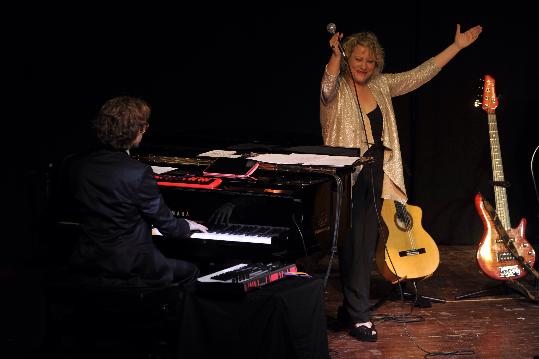 Josep Tomàs (BarnaSants). Marina Rossell estrena les cançons del seu nou disc a Gelida