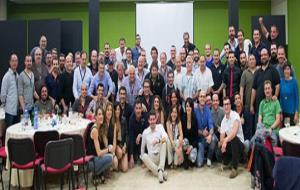 Eix. Membres i ex-membres dels Eagles