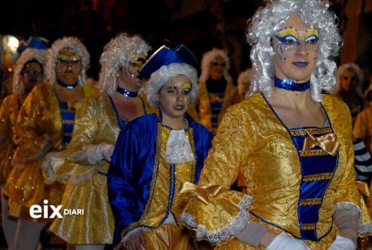 Xavier Rondón. Més de 3.500 persones omplen Cubelles per rebre al Carnestoltes