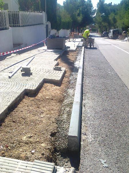 Ajuntament de Calafell. Millores en els carrers de Calafell i Segur de Calafell