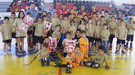 Eix. Minihoquei Escola Iniciacio CE Vendrell