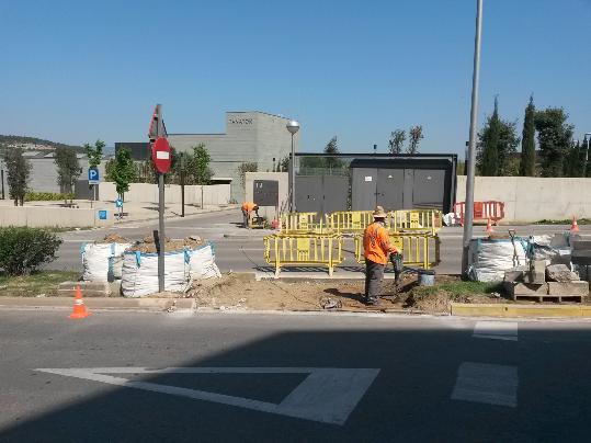 Ajuntament de Vilafranca. Nou pas de vianants per creuar el Balcó de les Clotes