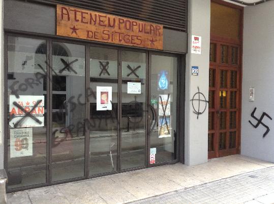 Ateneu de Sitges. Pintades feixistes contra l'Ateneu Popular de Sitges