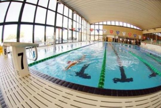Eix. Piscina Municipal