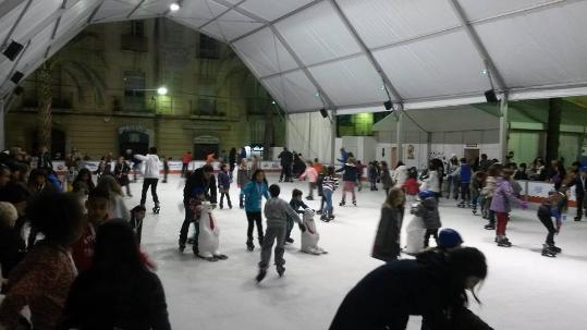 Viu Comerç. Pista de gel de Vilanova i la Geltrú