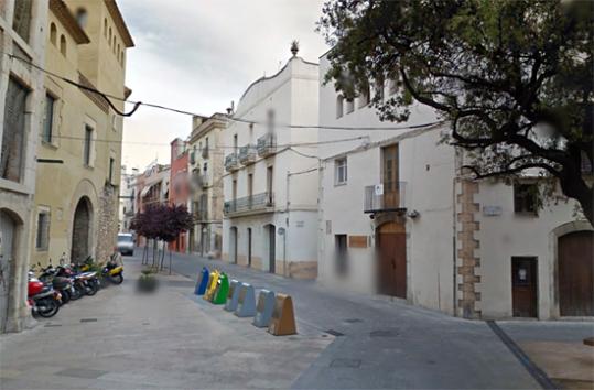 Google Maps. Plaça Llarga