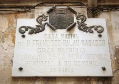 Eix. Placa de Francisco Palau i Rabassó