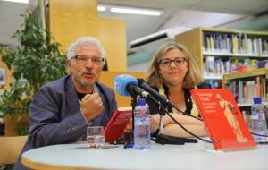Ple a la Biblioteca per escoltar el Jutge Santiago Vidal presentant el seu nou llibre