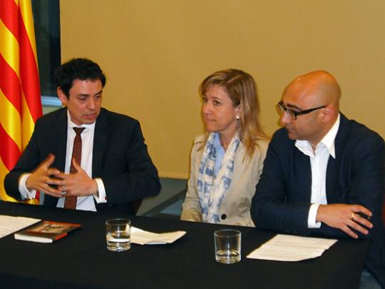 Eix. Presentació del llibre al TOC