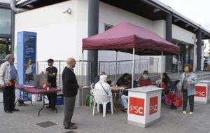 Punt dinformació a lentrada de lestació de tren de Segur de Calafell