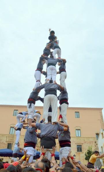 Pilar Monsalve . Quatre de set dels Castellers de les Roquetes a Torredembarra